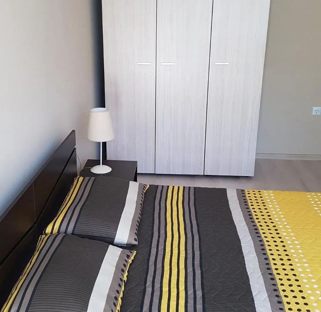 Poli'S Aparment Sunny Freesia Apartment Varna
